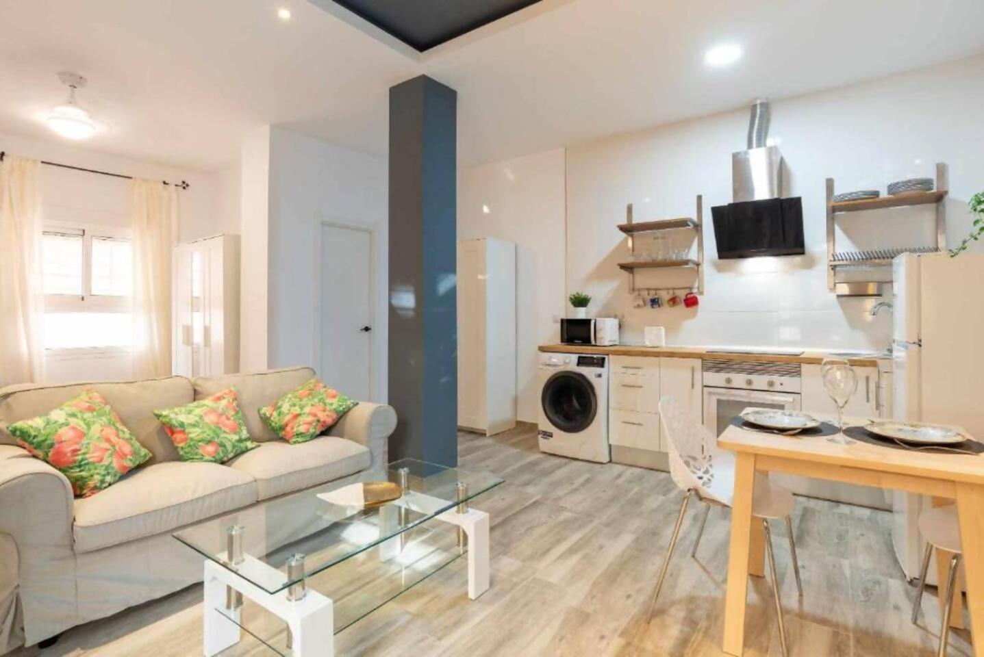 Vialia Suites Cinema Málaga Exteriör bild